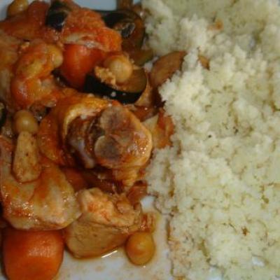 Couscous-de-poulet-aux-pommes.jpg